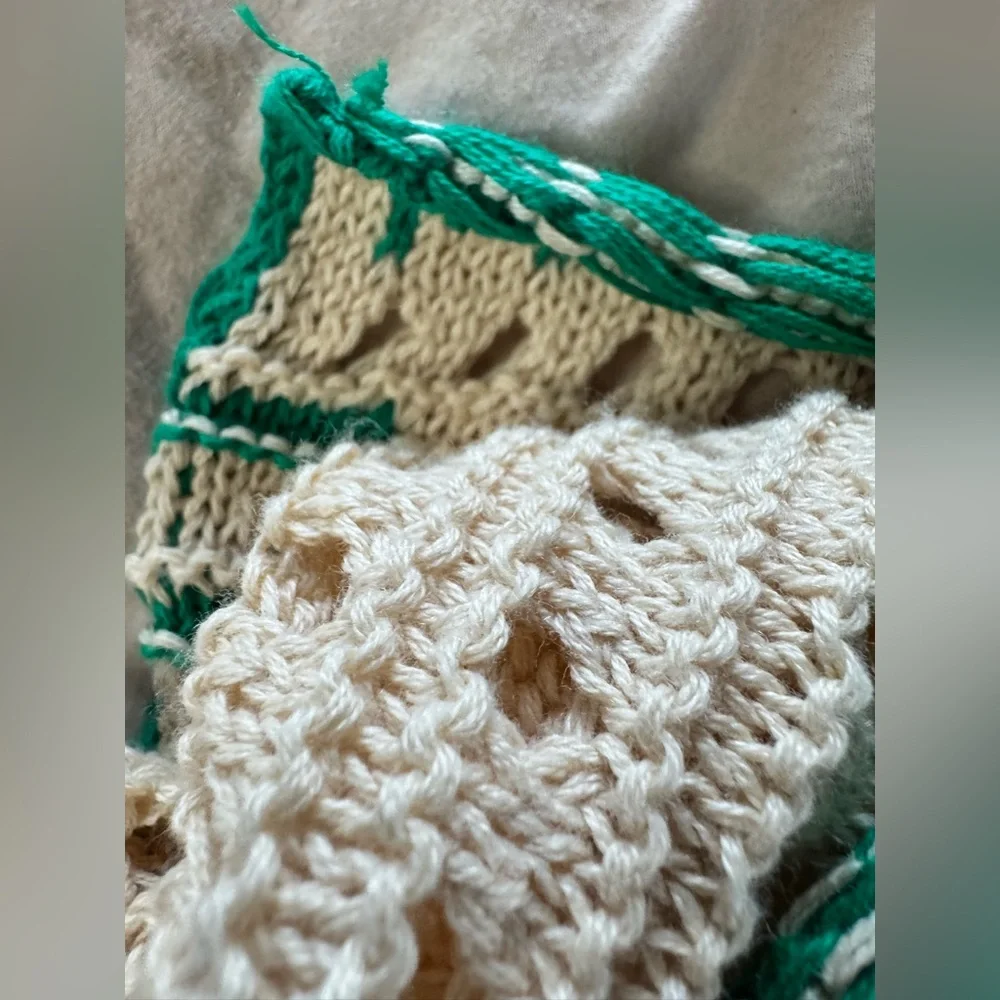 BiBi Edge Stitched Cactus
Patch Sweater  crochet southwestern medium - Picture 10 of 14